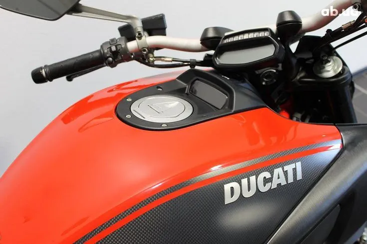 Ducati Diavel Image 2